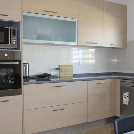Excellent New With 2 Bedrooms In Willa *