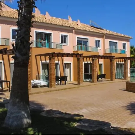 Excellent New With 2 Bedrooms In Willa *